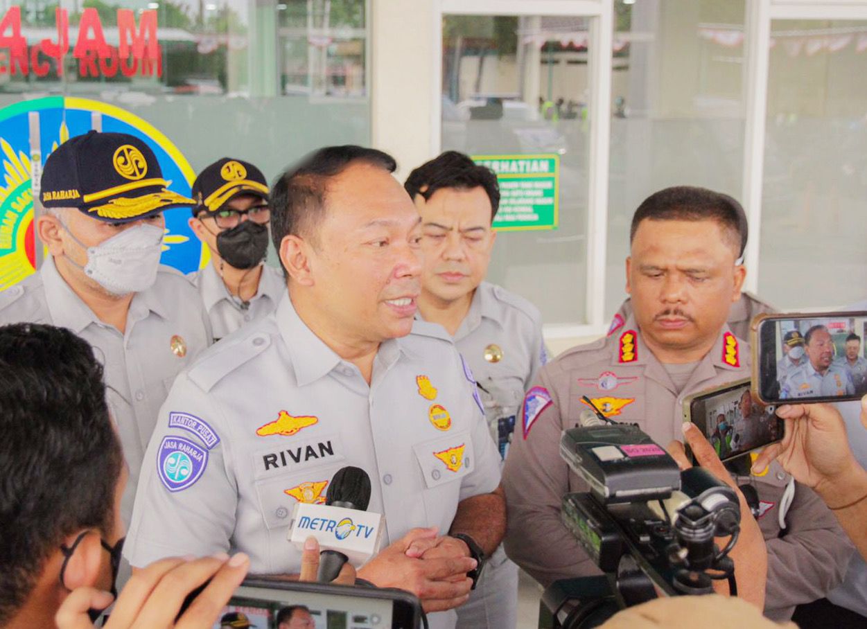 Jasa Raharja Serahkan Santunan Korban Kecelakaan Di Tol Semarang Batang