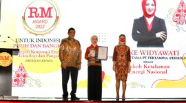 Direktur Utama Pertamina Nicke Widyawati berhasil meraih penghargaan sebagai Tokoh Ketahanan Energi Nasional dalam ajang Rakyat Merdeka Award 2022 Untuk Indonesia Pulih dan Bangkit. Kegiatan ini berlangsung di Bali Room Hotel Indonesia Kempinski, Rabu (28/09/2022).