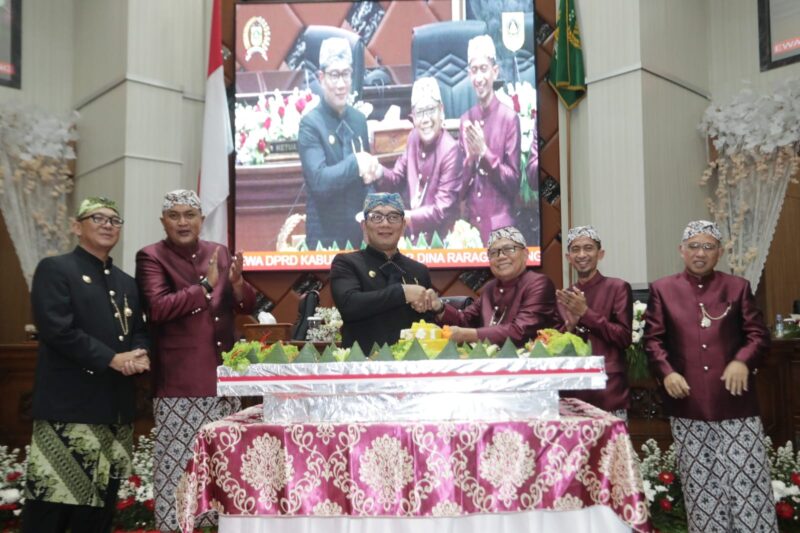 Gubernur Jawa Barat Ridwan Kamil dalam rapat Paripurna Istimewa DPRD Kabupaten Bogor dalam rangka Hari Jadi Kabupaten Bogor ke-541, Sabtu (3/6/2023).