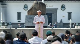 Gubernur Jabar Dedi Mulyadi di Acara Seni di gedung Sate, Bandung, Kamis (6/11).