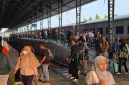 Hall baru di bangunan Stasiun Cikampek yang mulai resmi beroperasi, Selasa (11/8).
