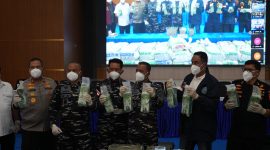 Tim Gabungan gagalkan penyelundupan narkotika jenis ketamine seberat kurang lebih 1,3 ton di wilayah perairan Natuna, Kepulauan Riau. (Foto: Istimewa)