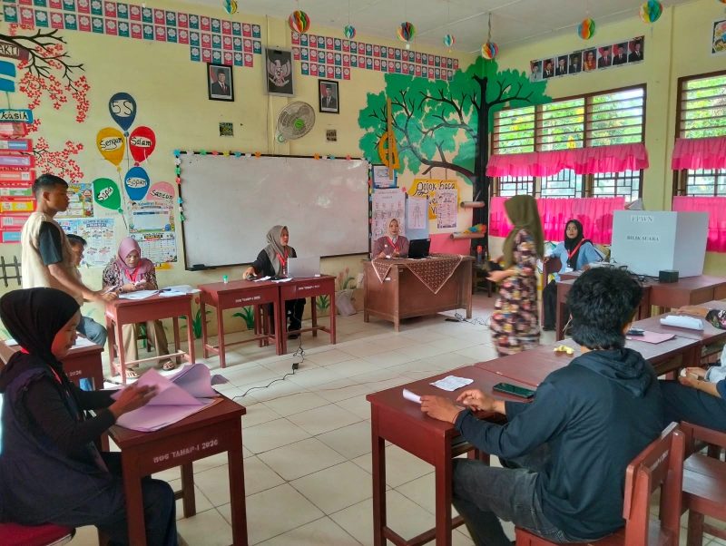 Proses Pemungutan suara elektronik sukses digelar di 58 Tempat Pemungutan Suara (TPS) yang tersebar di wilayah Pasaman Barat, dari total target cakupan 87 nagari.